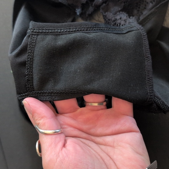 Elegant Lace Trim Panty Set - Black and Tan - Picture 9 of 9